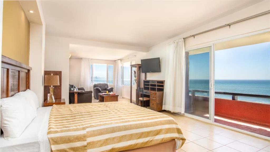 Puerto Nuevo Baja Hotel & Villas Rosarito Esterno foto